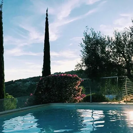 Lantgård Uliveto Saglietto A Poggi *