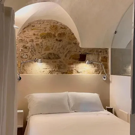 Uliveto Saglietto A Poggi Farm stay